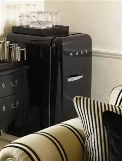 Холодильник Smeg FAB10RNE