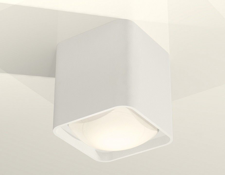 Накладной светильник Ambrella Light XS XS7840022