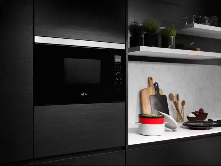 Встраиваемая микроволновая печь AEG MBB1756SEM