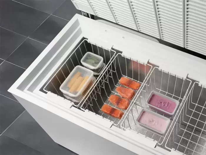 Морозильный ларь Electrolux EC5231AOW