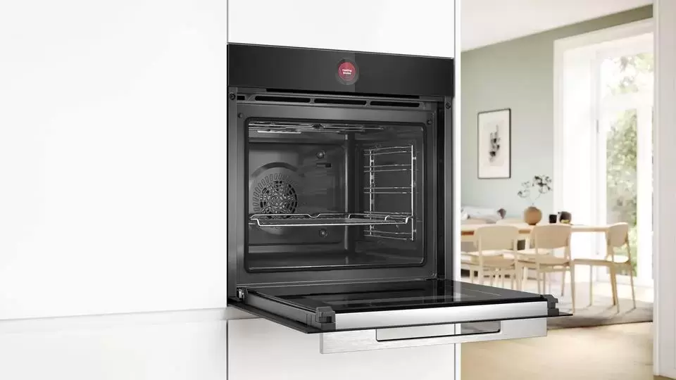 Духовой шкаф Bosch HBG7241B1