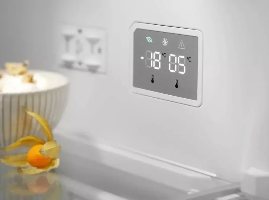 Холодильник Electrolux LNT 7ME36 G2