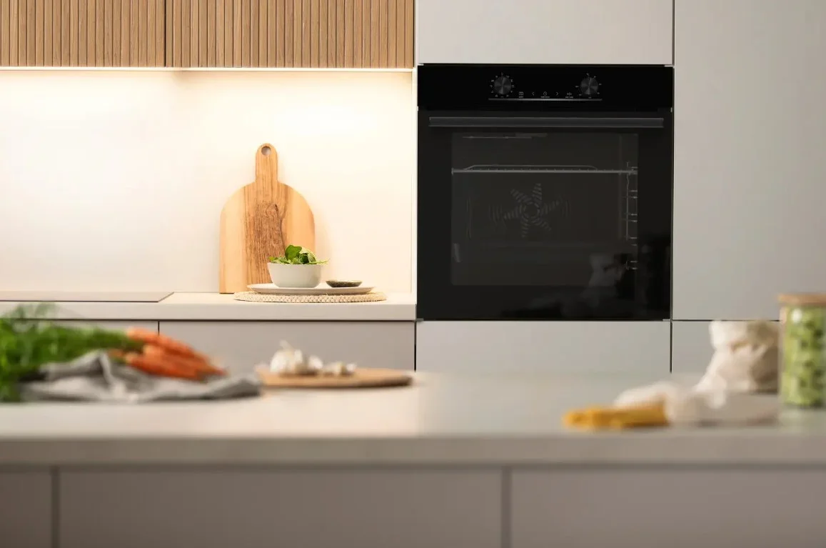 Духовой шкаф Gorenje BO6735E02BKOT