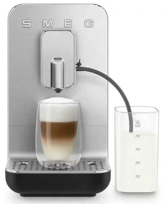 Кофемашина Smeg BCC13BLMEU