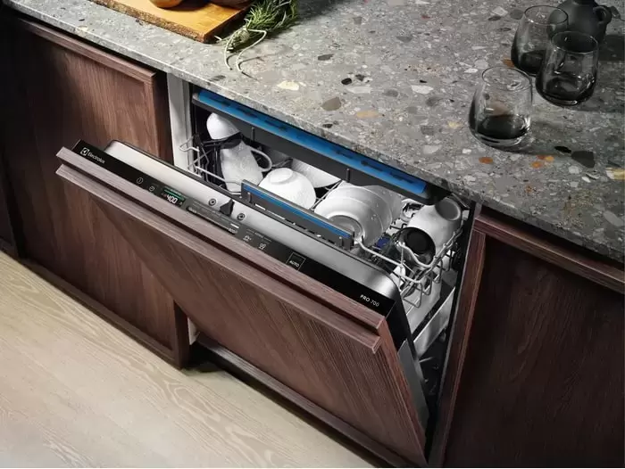 Встраиваемая посудомоечная машина Electrolux EES48200L