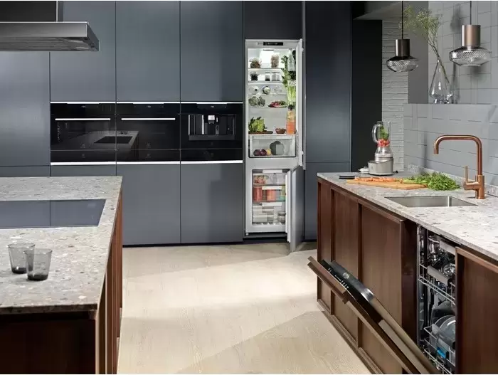 Встраиваемая посудомоечная машина Electrolux KECB7310L