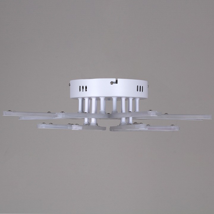 Потолочная люстра Reluce 9824 09824-3.3-4+4 WH