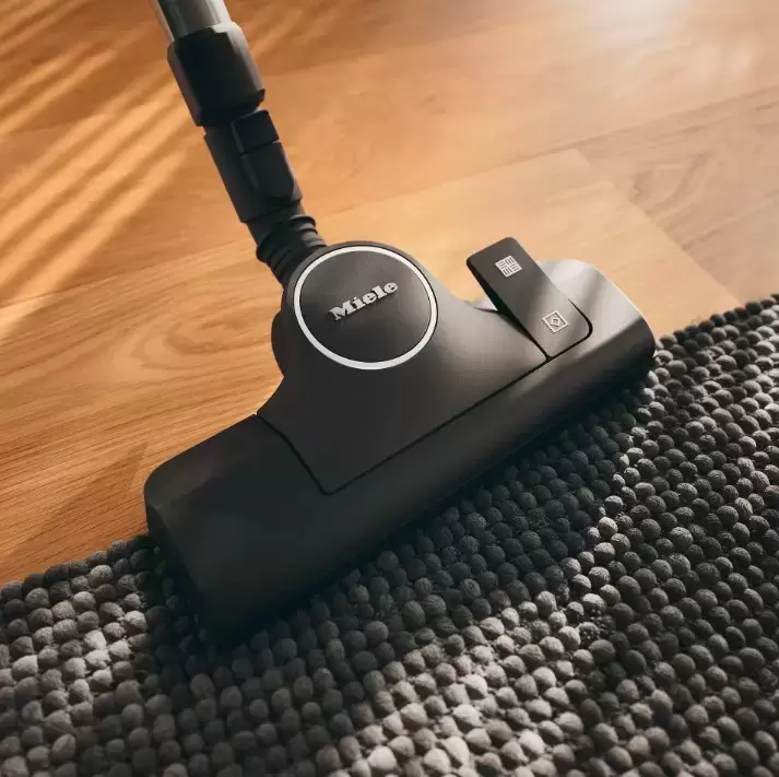 Пылесос Miele Complete C3 Active Parquet PowerLine SGDF5 серый