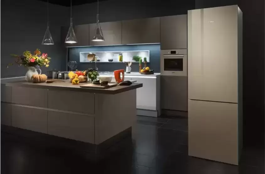 Холодильник с нижней морозильной камерой BOSCH KGN39LQ32R