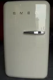 Холодильник Smeg FAB10HLP