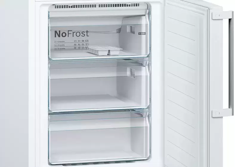 Двухкамерный холодильник Bosch KGN39VWEQ