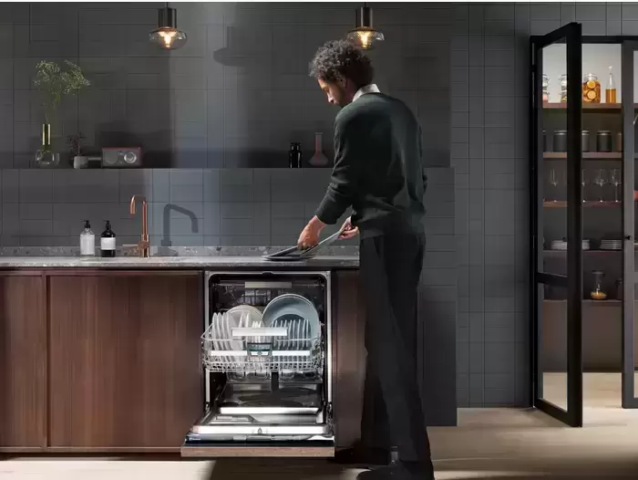 Встраиваемая посудомоечная машина Electrolux EEC987300W