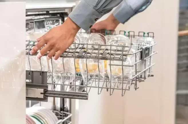 Отдельностоящая посудомоечная машина Gorenje GS643D90X