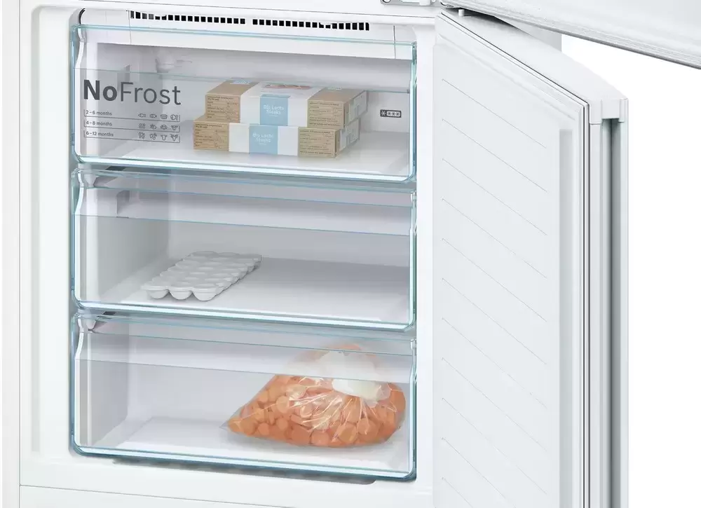 Двухкамерный холодильник Bosch KGN49XW30U