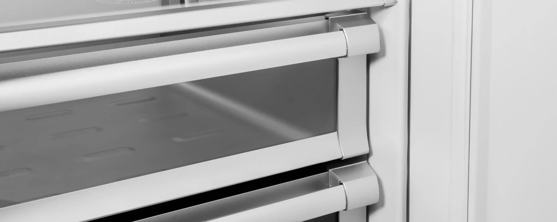 Встраиваемый холодильник Bertazzoni REF905BBLXTT/24