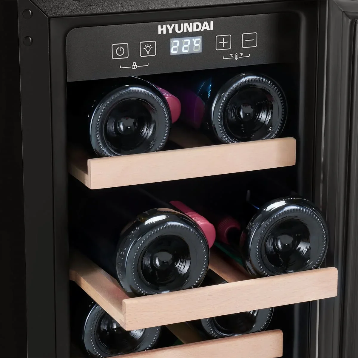 Встраиваемый винный шкаф Hyundai HBWC 0831 SU
