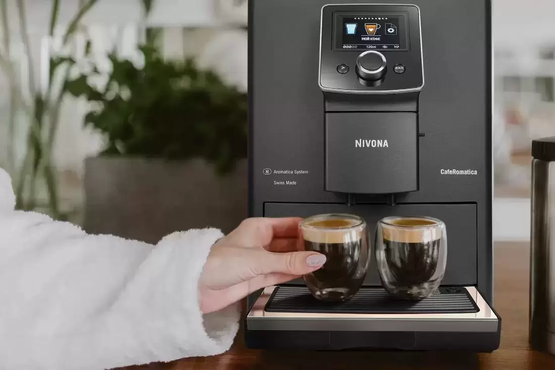 Кофемашина CafeRomatica Nivona NICR 820