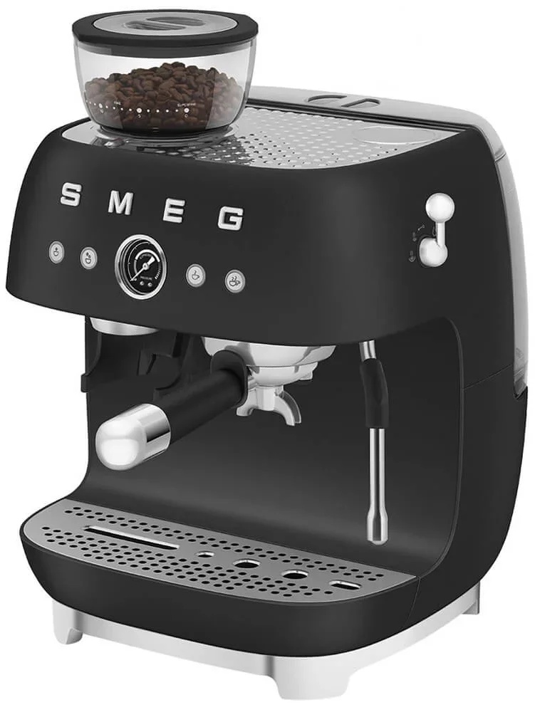 Эспрессо-кофемашина Smeg EGF03BLMEU