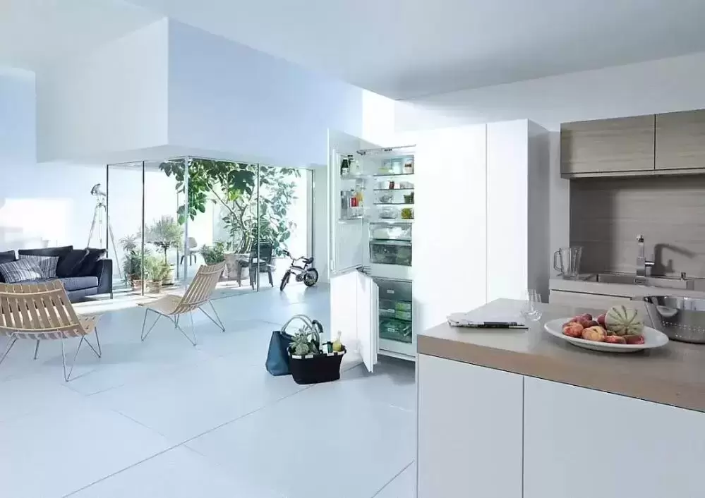 Холодильник Miele KFN 37682 iD