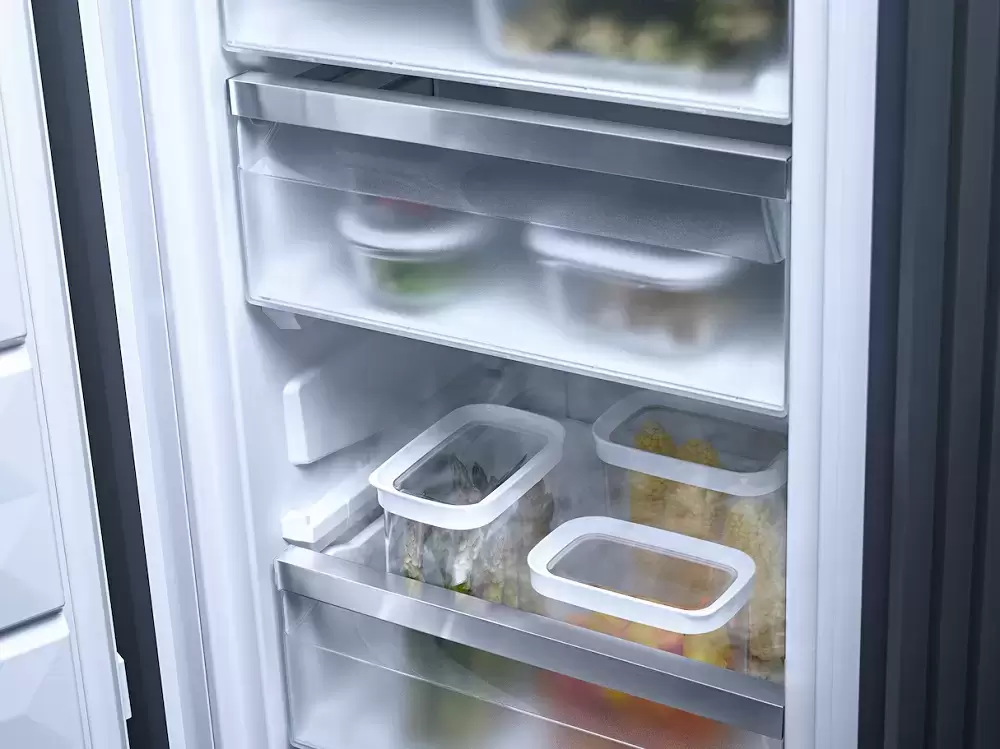Встраиваемый морозильник Miele FNS7770E
