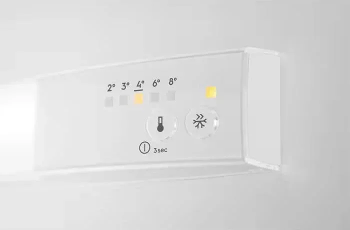 Встраиваемый холодильник Electrolux RNT2LF18S