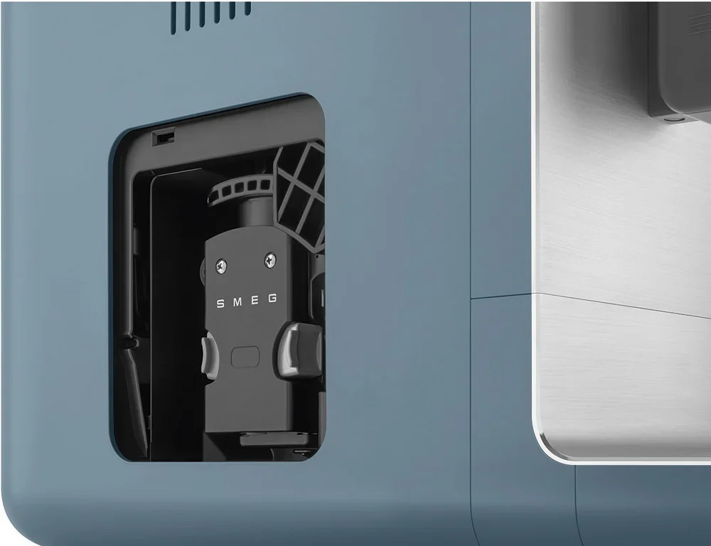 Кофемашина Smeg BCC13SBMEU