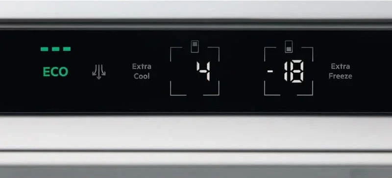 Встраиваемый холодильник Electrolux ENC8MC19S