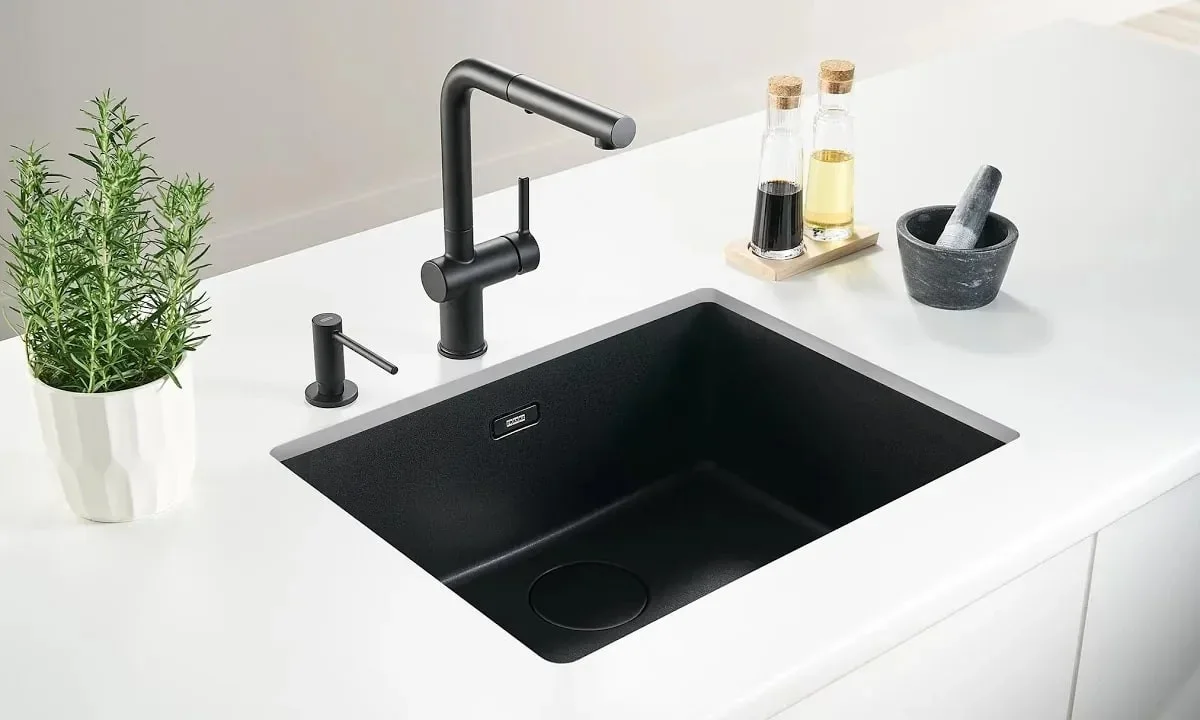 Мойка Franke MRG 210/110-72 черный матовый