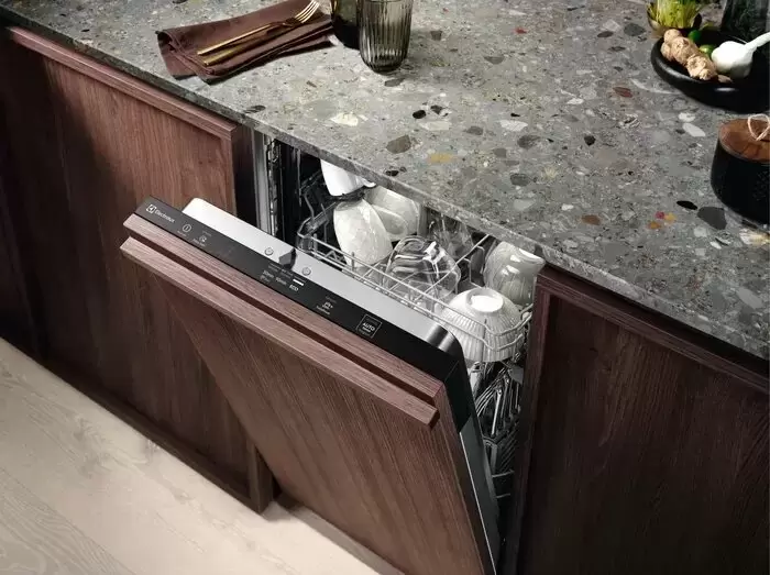 Встраиваемая посудомоечная машина Electrolux EEA22100L