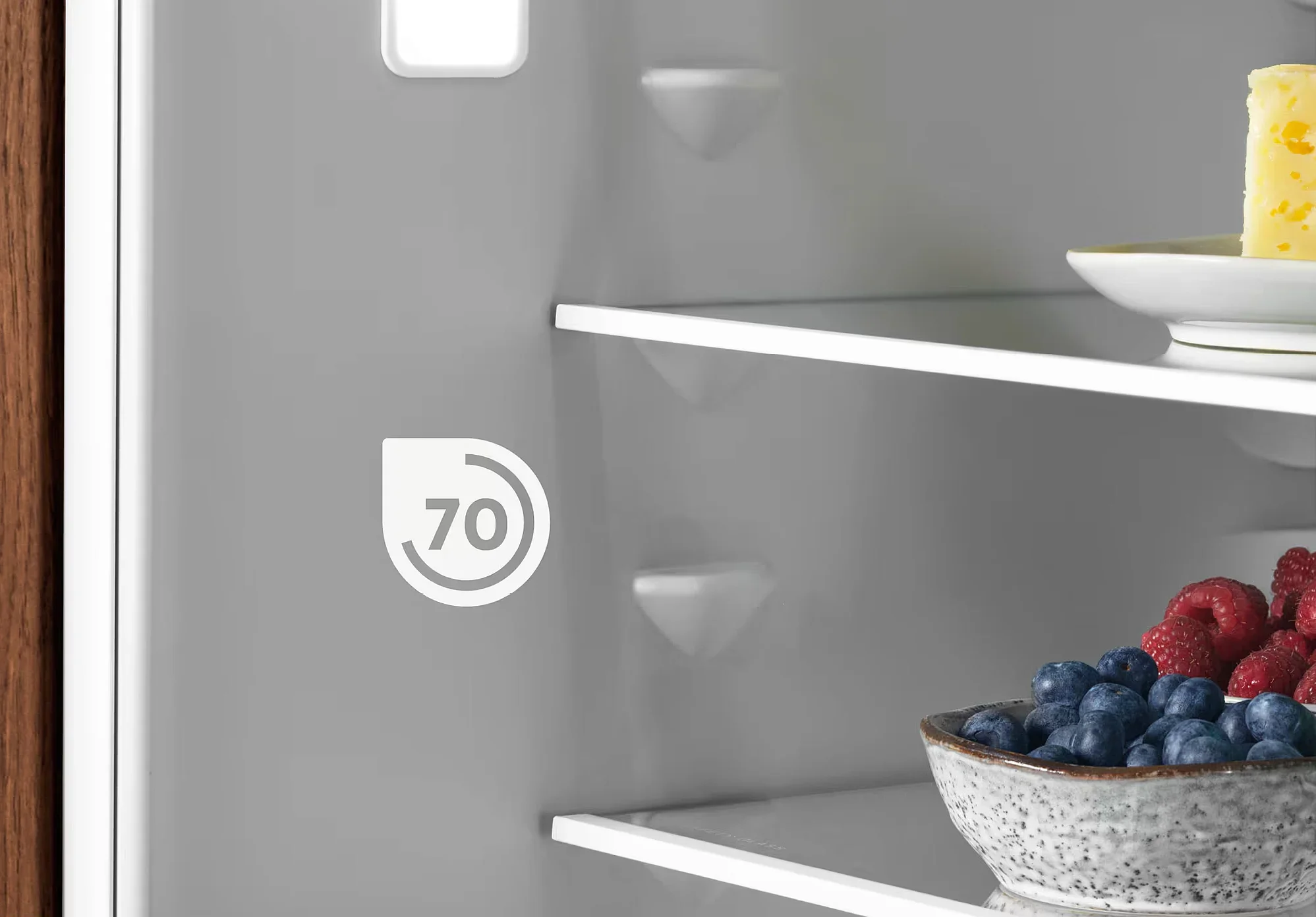 Встраиваемый холодильник Electrolux E8MNCD18S