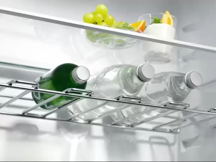 Встраиваемый холодильник Electrolux LNG7TE18S