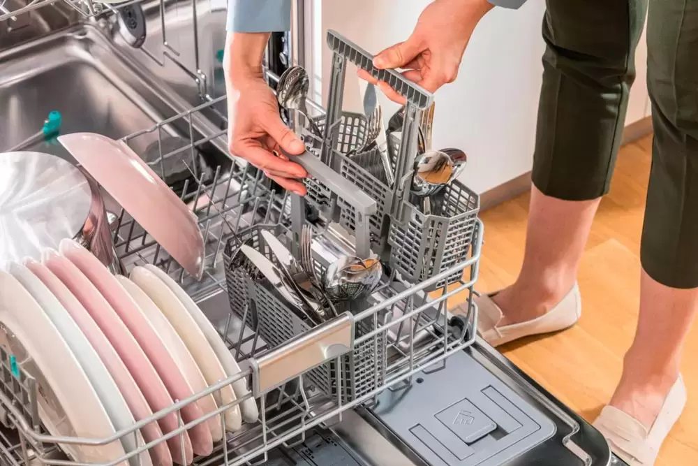 Встраиваемая посудомоечная машина Gorenje GV642E90