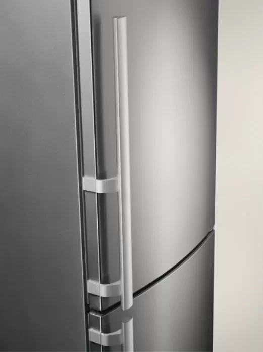 Холодильник Electrolux EN3889MFX