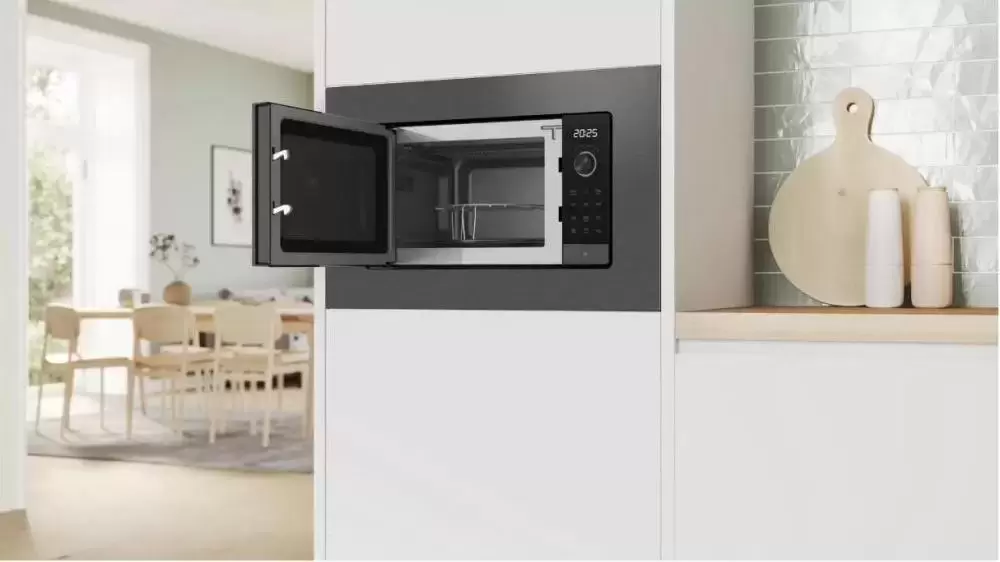 Встраиваемая микроволновая печь Bosch BEL623MD3