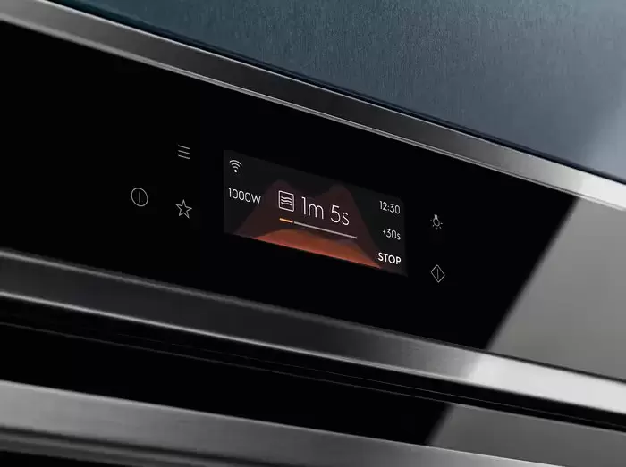 Духовой шкаф Electrolux EOB8S39WX