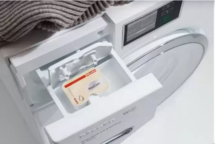Стиральная машина Miele WEG365 WCS