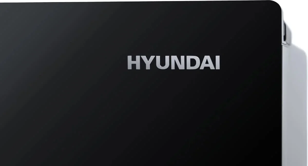 Холодильник Hyundai CM5005F черное стекло