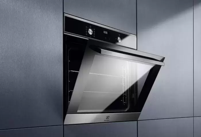Духовой шкаф Electrolux EOF5C50BX