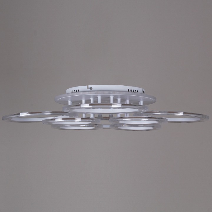 Потолочная люстра Reluce 09812 09812-3.3-4+4A WH (RGB)