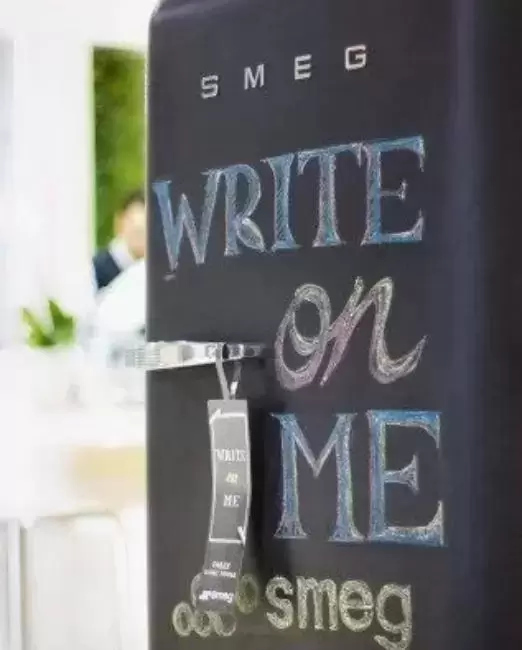 Холодильник Smeg FAB28RDBB