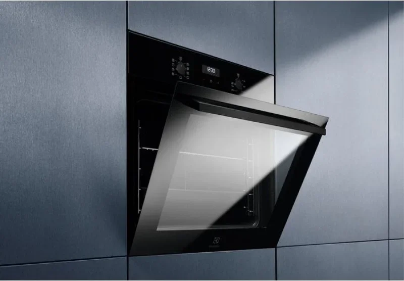 Духовой шкаф Electrolux EOF5H50BZ