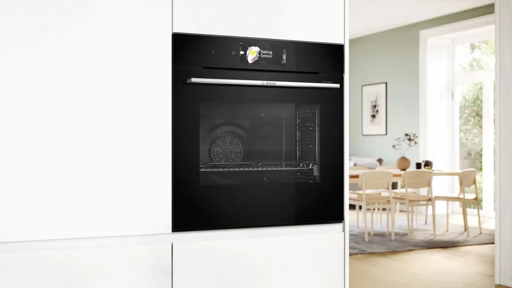 Духовой шкаф Bosch HBG778NB1