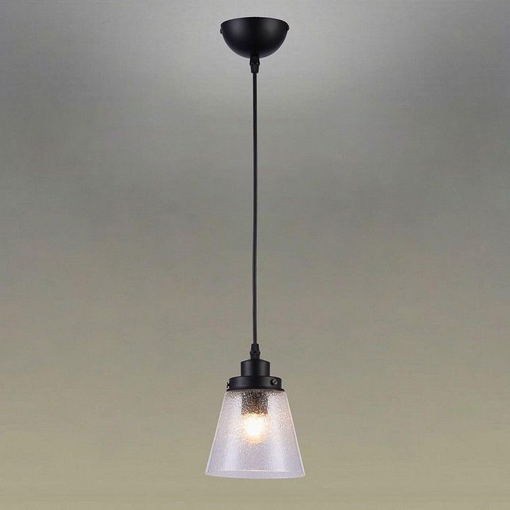 Светильник на штанге Omnilux Borgo OML-51006-01
