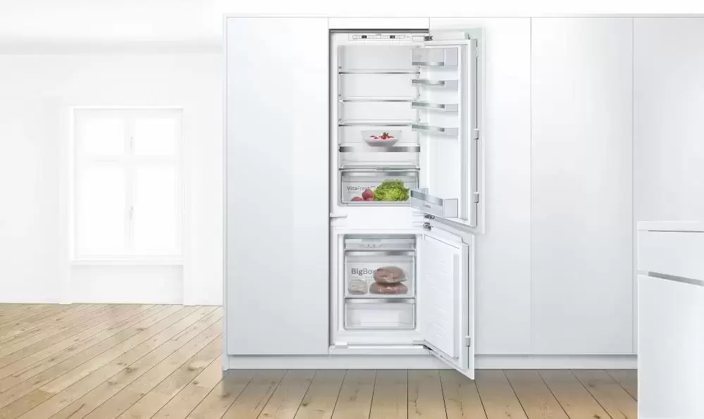 Встраиваемый холодильник Bosch KIS86AF20R