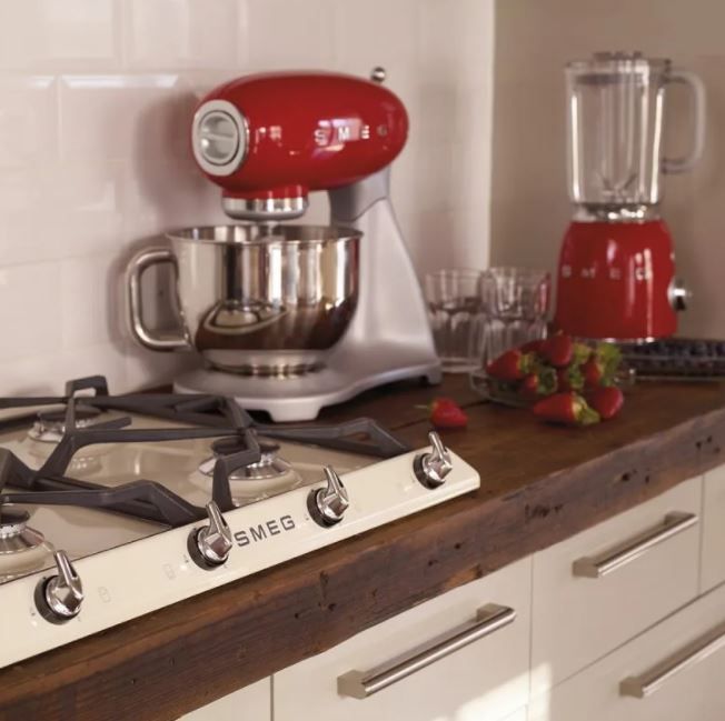 Планетарный миксер Smeg SMF02RDEU