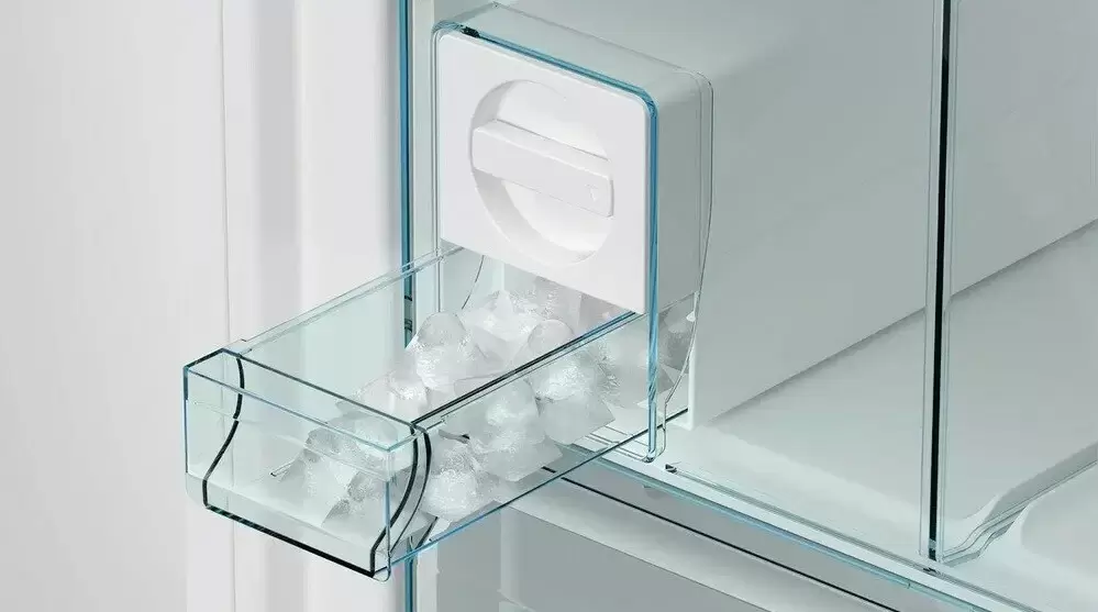 Двухкамерный холодильник Bosch KGN86AI32U
