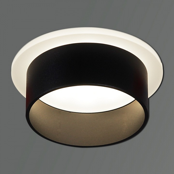 Накладной светильник Reluce 16075 16075-9.5-001QR SMD7W BK