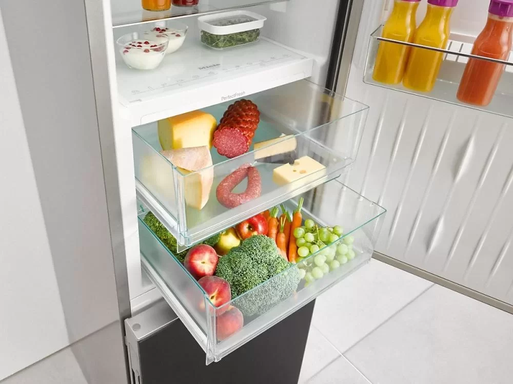 Отдельностоящая холодильно-морозильная комбинация Miele KFN16947D ED/CS