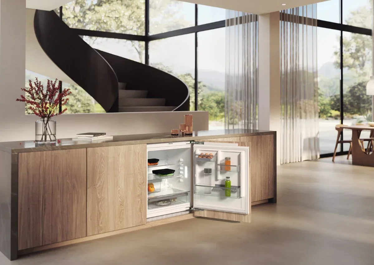 Встраиваемый холодильник Miele KU 7015 D