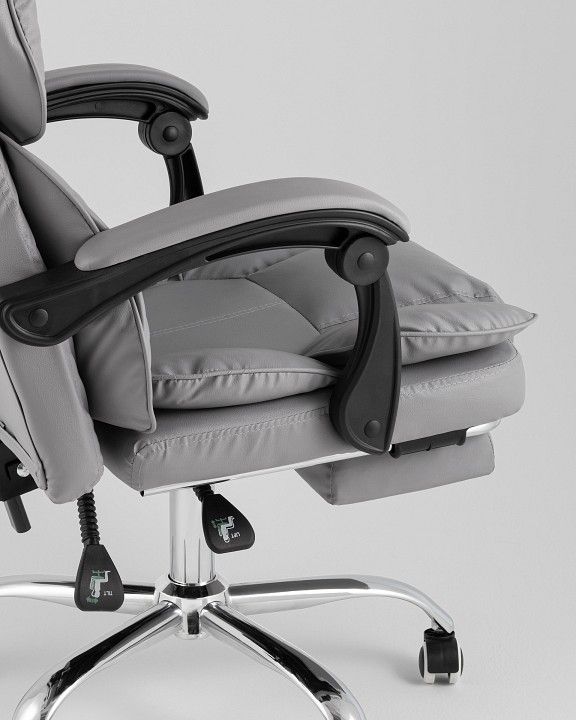 Кресло для руководителя TopChairs Siento